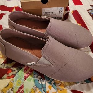 Women's TOMS Redondo's.